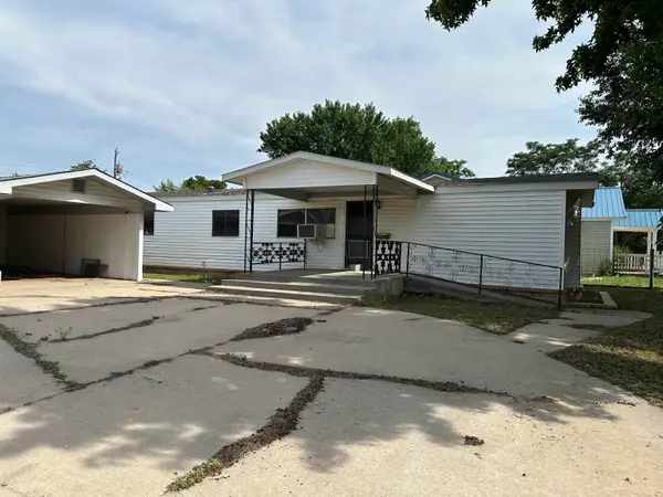 502 7th St, Woodward, OK 73801