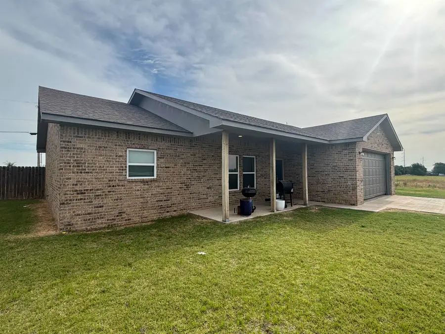 2408 Jackson Ave, Woodward, OK 73801 - #2