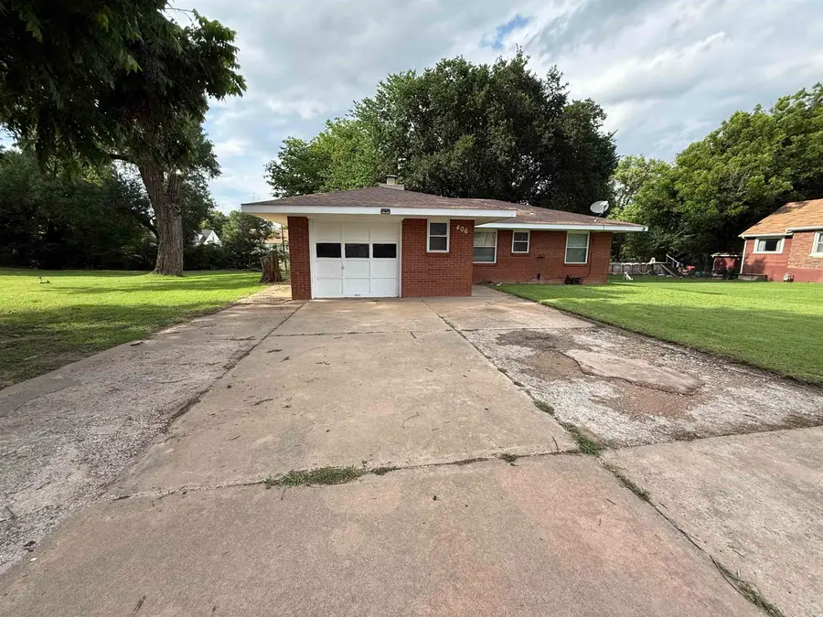 406 W Cherry Ave, Enid, OK 73701-9999 - #3