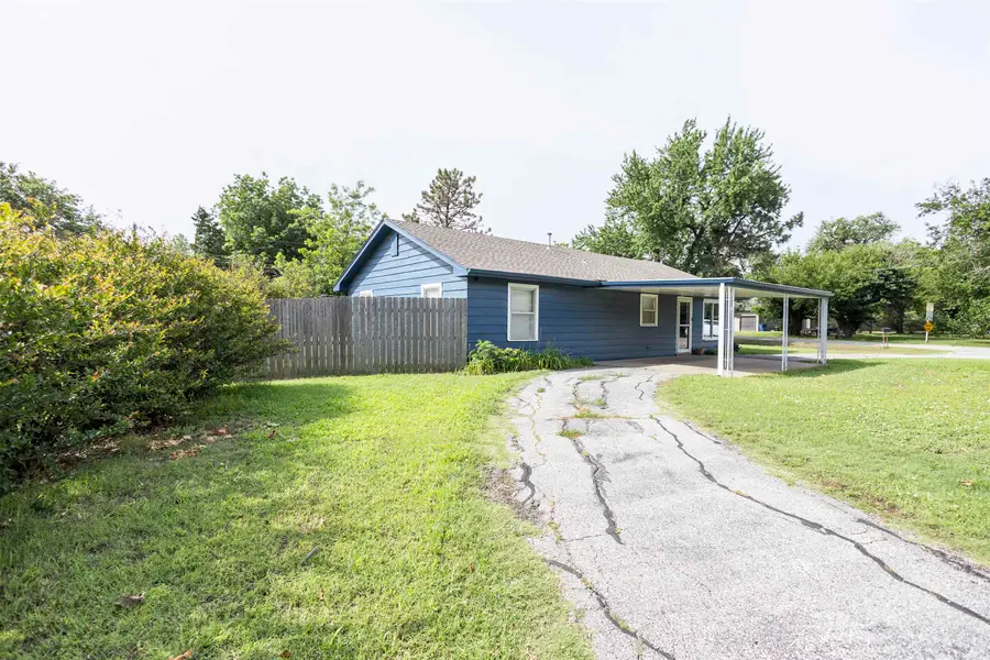 141 Breckenridge Rd, Enid, OK 73701 - #2