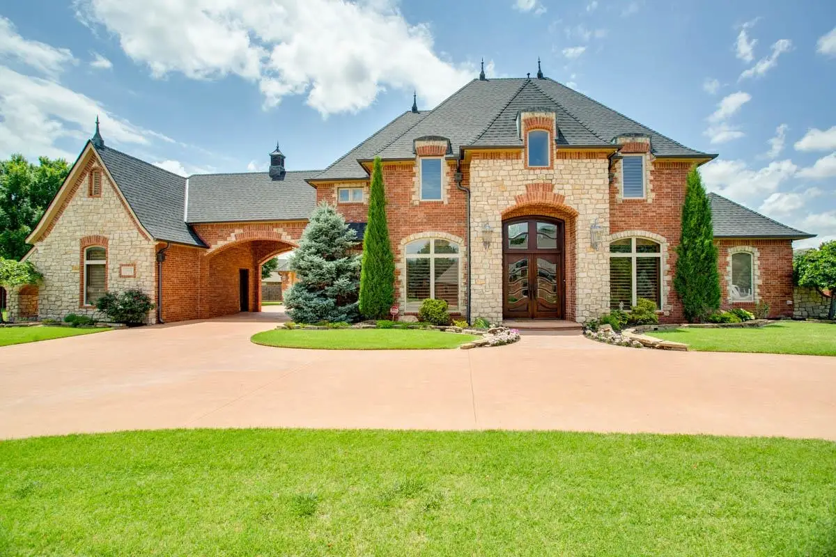 3112 Falcon Crest Dr, Enid, OK 73703-000 - #1