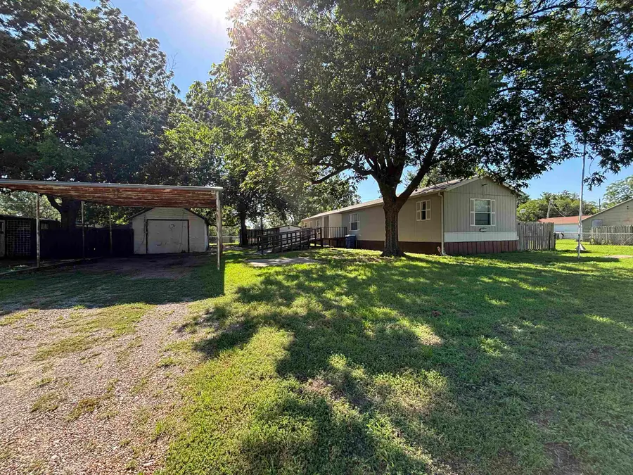 2715 N Adams St, Enid, OK 73701 - #2