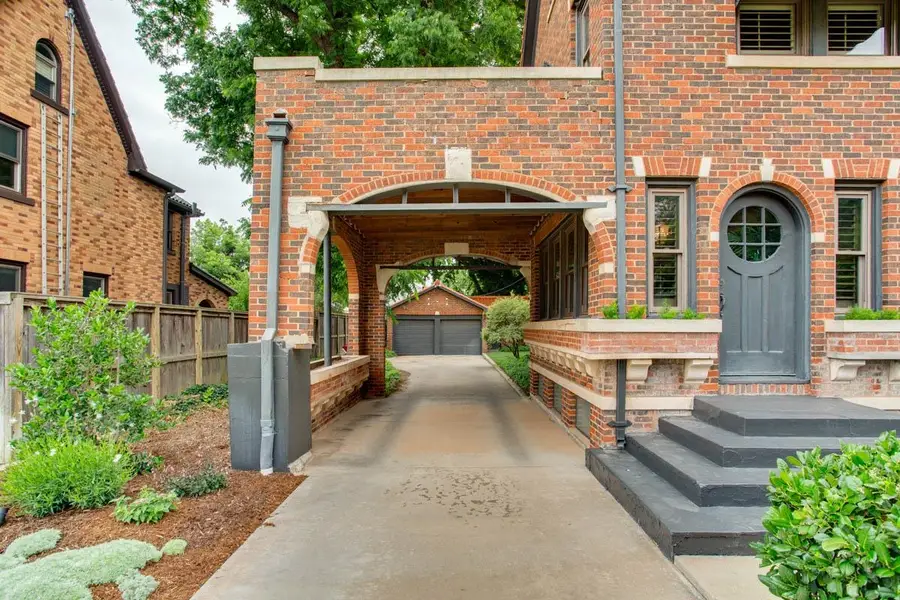 510 S Hayes, Enid, OK 73703 - #3