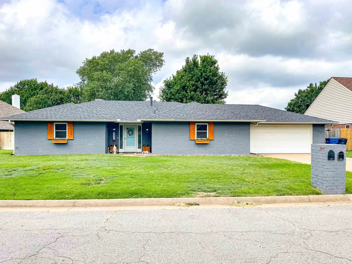1206 Creekdale, Enid, OK 73703 - #1