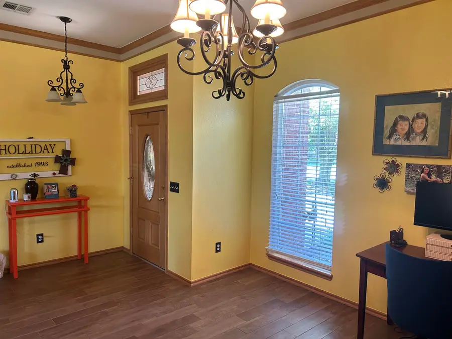1001 Quail Ridge, Enid, OK 73703-2852 - #3