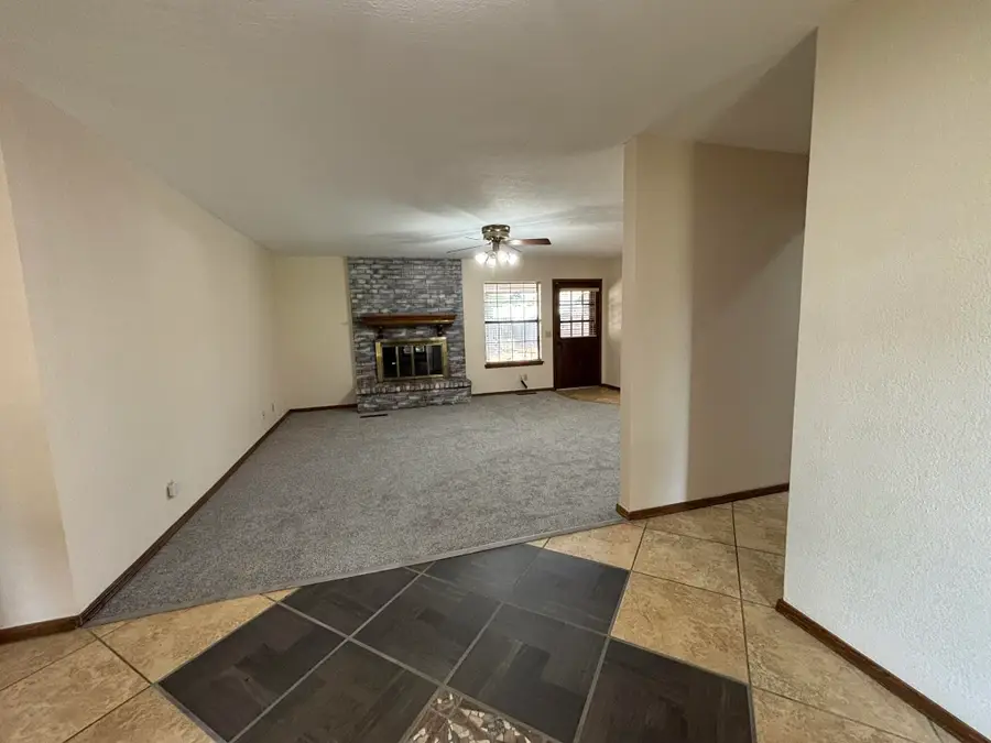 2210 Appomattox St, Enid, OK 73703 - #3