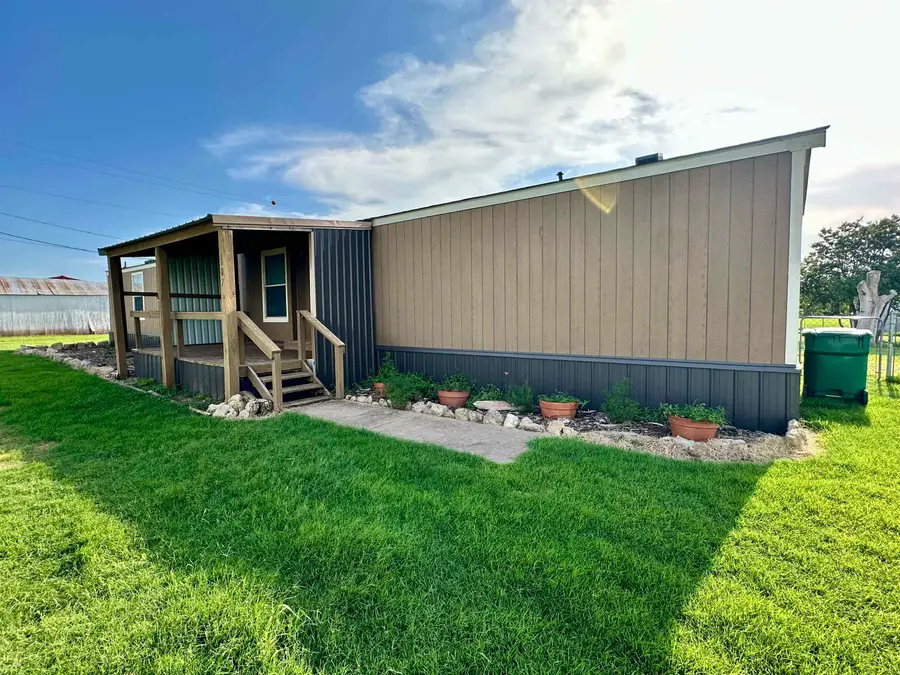 307 S 7th St, Pond Creek, OK 73766 - #2