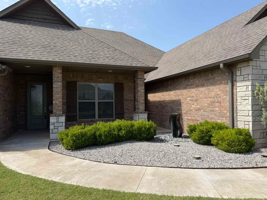 2401 Belle Crossing, Enid, OK 73703 - #2