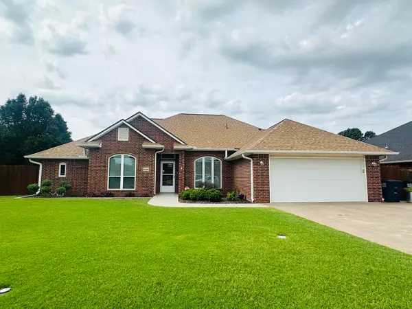 4209 Stonewall Ct, Enid, OK 73703