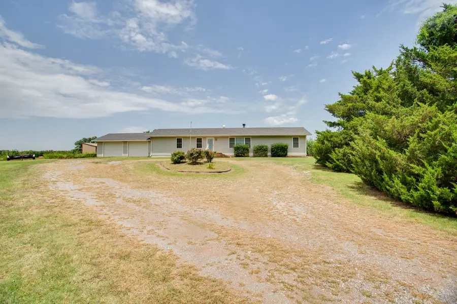 5208 S Leona Mitchell Blvd, Enid, OK 73701 - #2