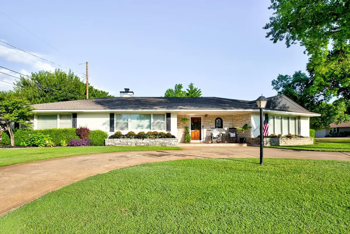 1002 Cheyenne Dr, Enid, OK 73703 - #1