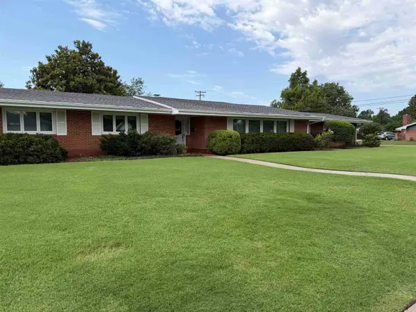 1825 Ramona, Enid, OK 73703