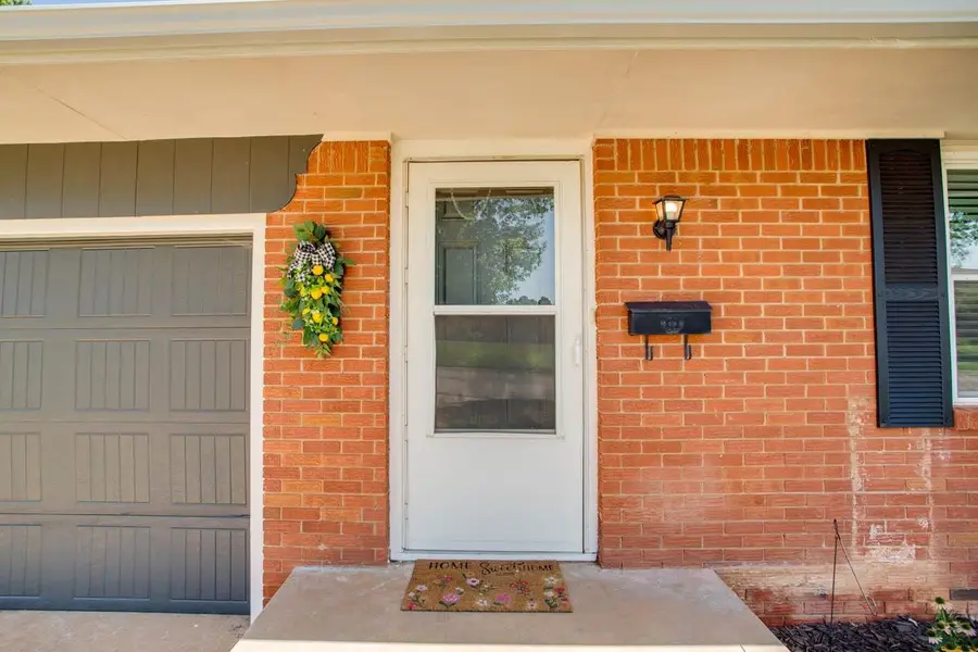 3130 Highland Drive, Enid, OK 73701 - #3