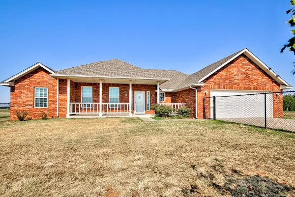 2012 S Logan Rd, Lahoma, OK 73754