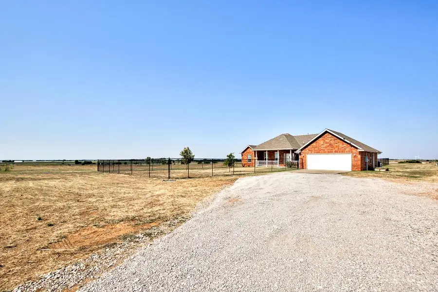 2012 S Logan Rd, Lahoma, OK 73754 - #3