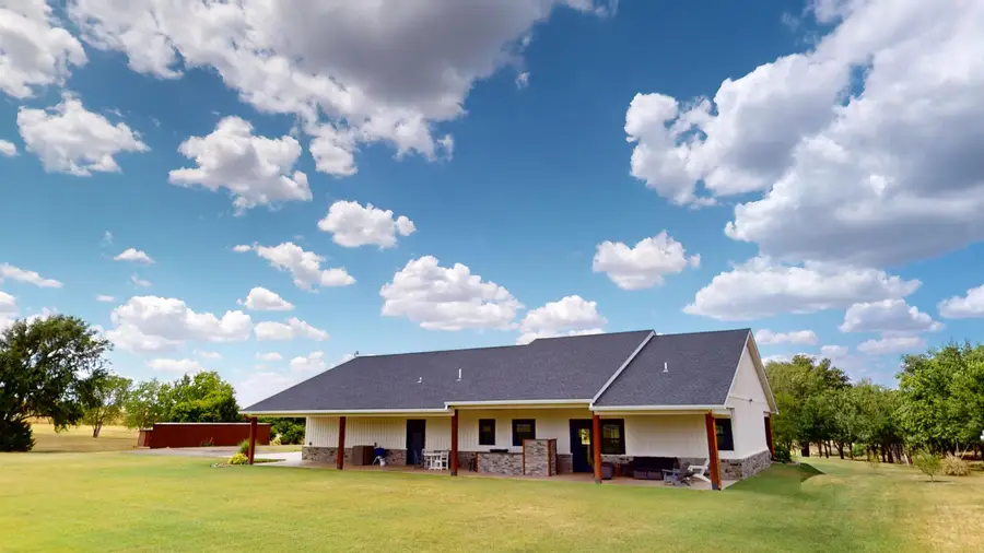 3361 8th St, Woodward, OK 73801 - #3