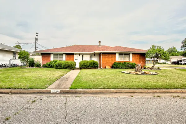 2718 Sage Dr, Enid, OK 73701