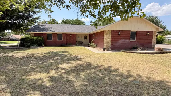 1625 Enterprise, Woodward, OK 73801-4118
