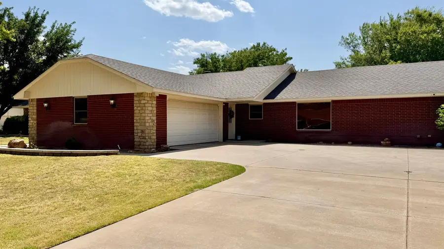 1625 Enterprise, Woodward, OK 73801-4118 - #2