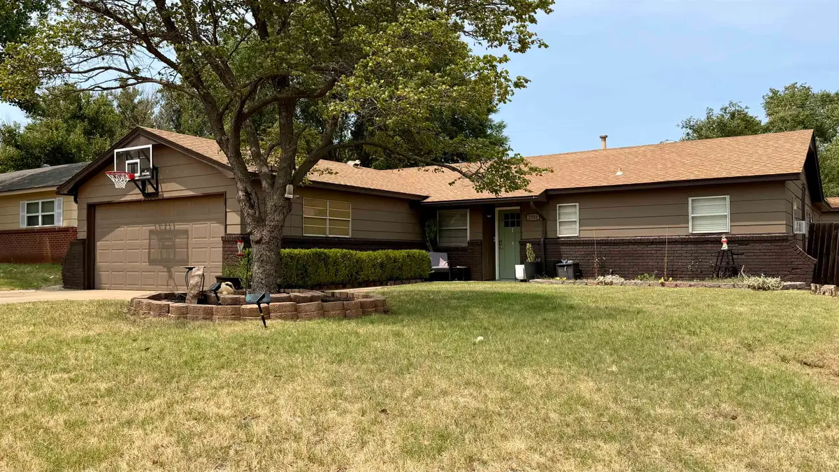 2318 Maple, Woodward, OK 73801 - #1