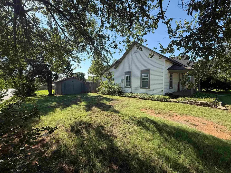 1804 7th St, Woodward, OK 73801-4728 - #3