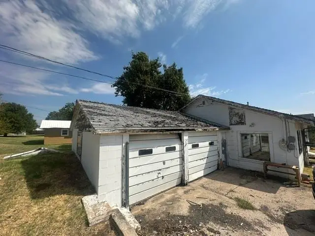 423 S Summer, Shattuck, OK 73858 - #3