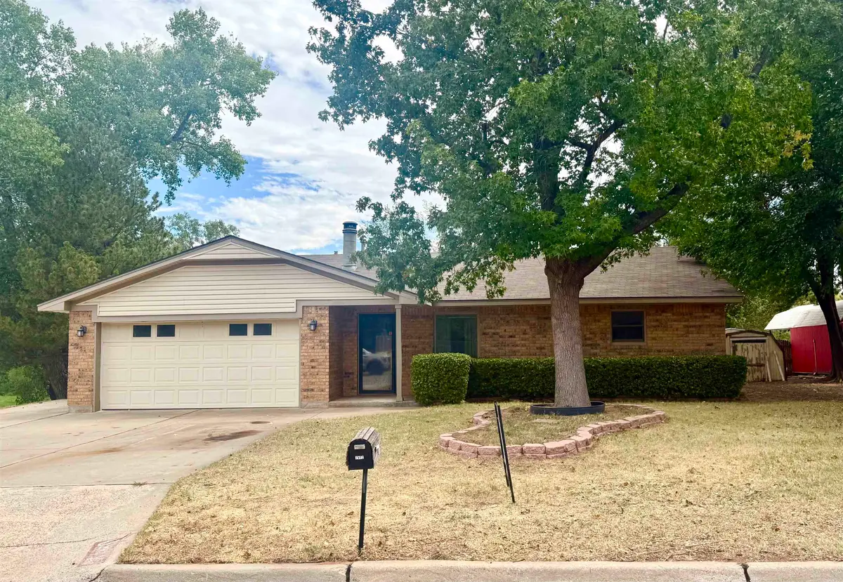 2912 Edgewater, Woodward, OK 73801 - #1
