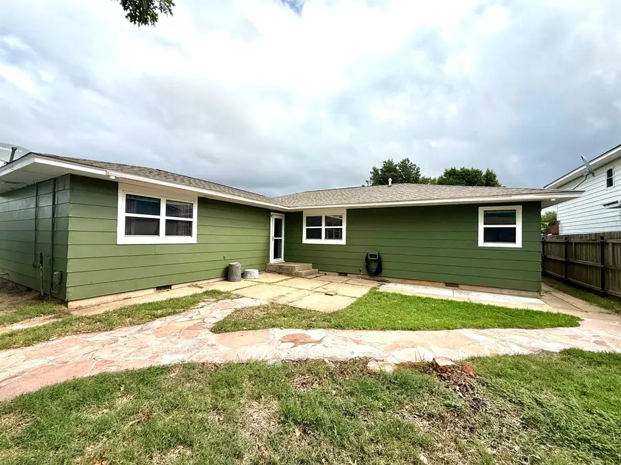 1915 14TH, Woodward, OK 73801 - #2