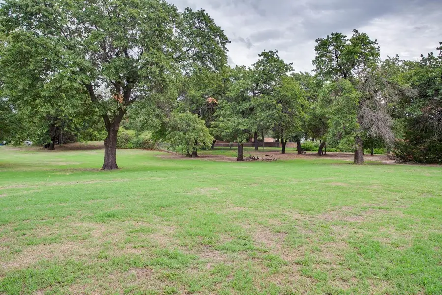 7 Thousand Oaks, Enid, OK 73703 - #2