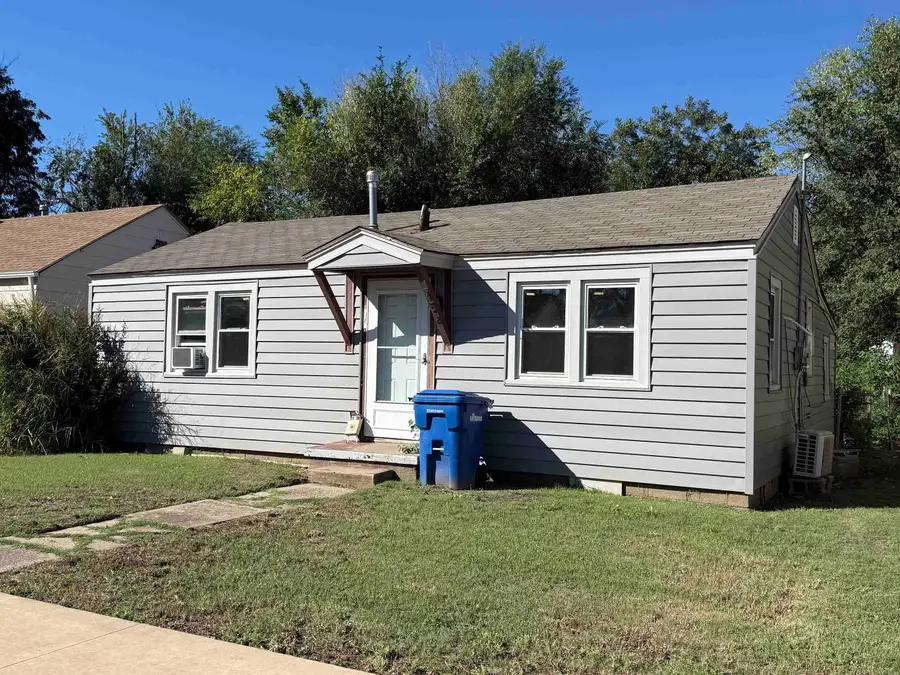 752 N 12th St, Enid, OK 73701 - #2
