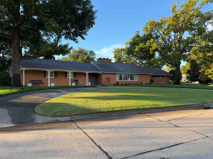 1609 Wynona, Enid, OK 73703 - #2