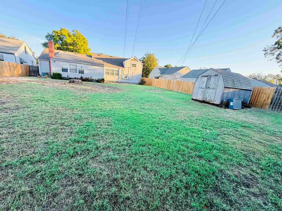 809 W Illinois, Enid, OK 73701 - #3