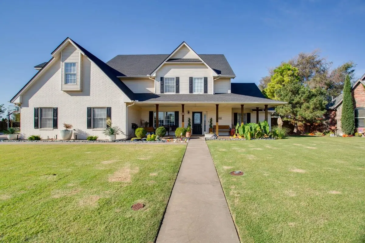 4619 Lovell Ln, Enid, OK 73703 - #1