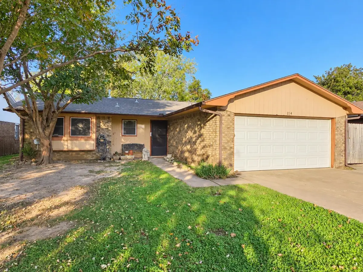 214 S Rimrock Rd, Enid, OK 73703 - #1