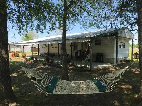 212 S Bk 1240 Road, Stigler, OK 74462