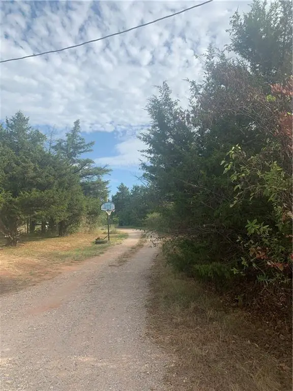 11610 Meadows Avenue, Mustang, OK 73064 - Image #2