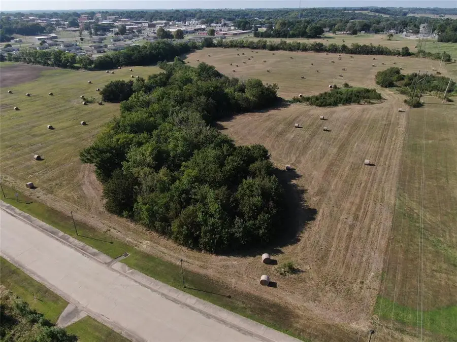 210 E Date Street, Okemah, OK 74859 - Image #3