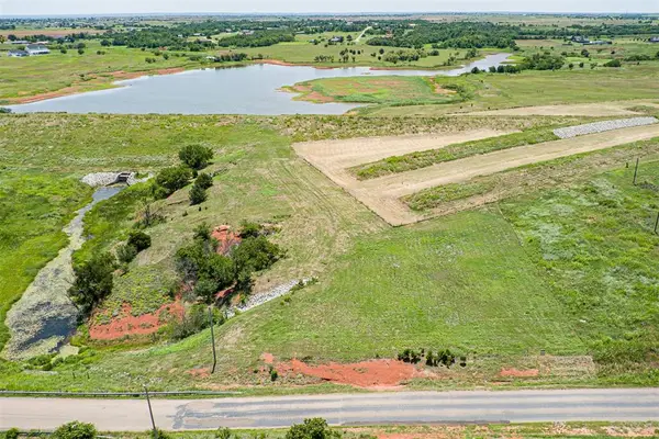 NW Moffat Road, Piedmont, OK 70378