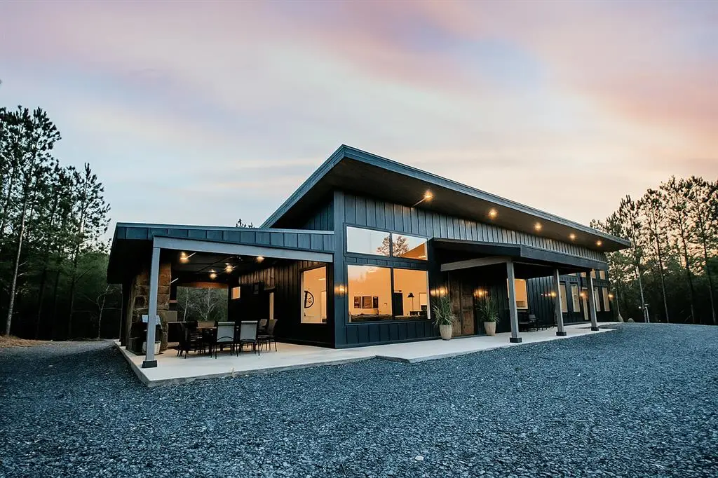 108 Aged Oak Court, Broken Bow, OK 74728 - Image #1