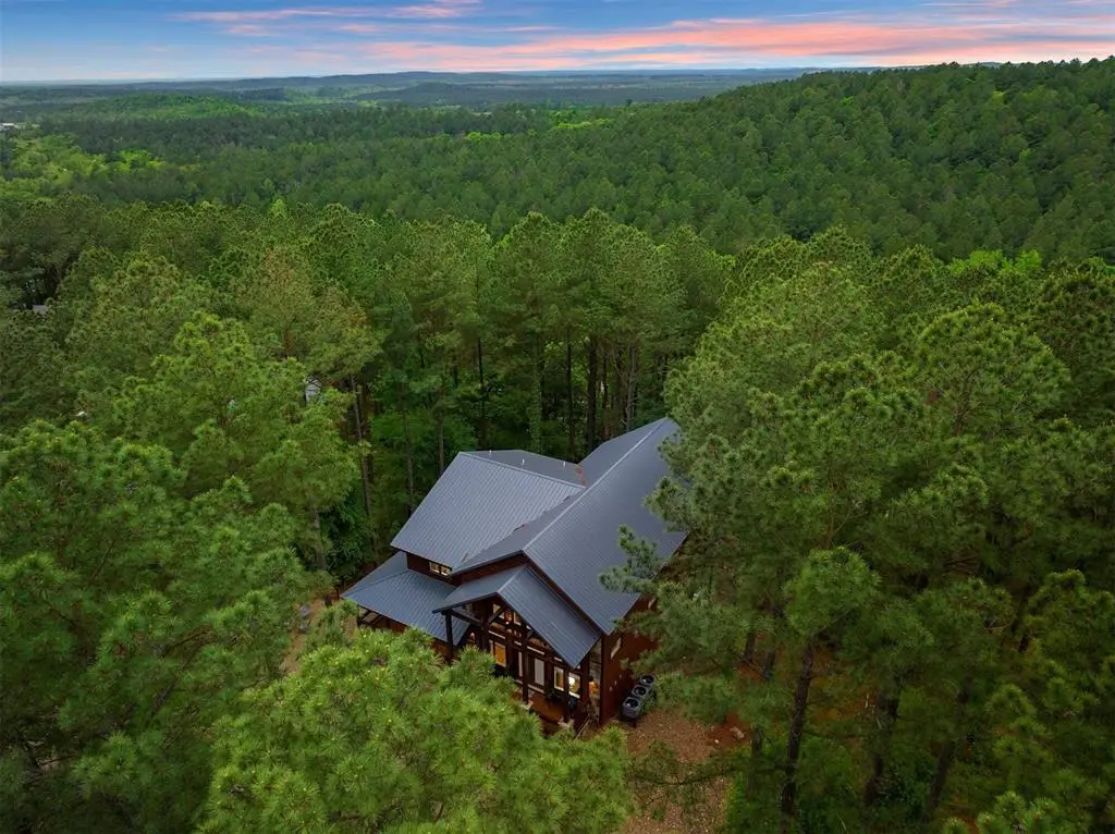 143 Gnarly Maple Trail, Broken Bow, OK 74728 - Image #1
