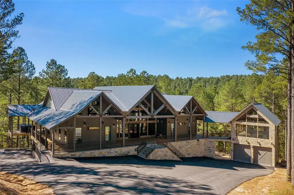 72 Red Flower Trail, Broken Bow, OK 74728 - Image #1