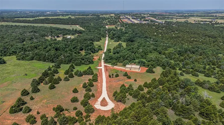 7420 Redbud Trail, Guthrie, OK 73044 - Image #3