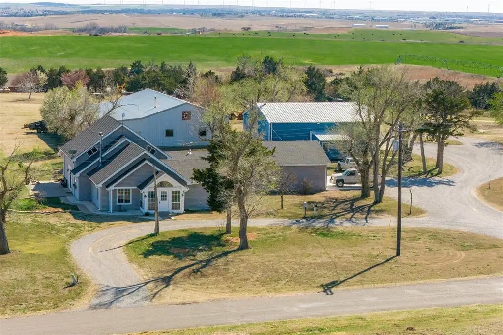 24484 E 990 Road, Weatherford, OK 73096 - Image #1