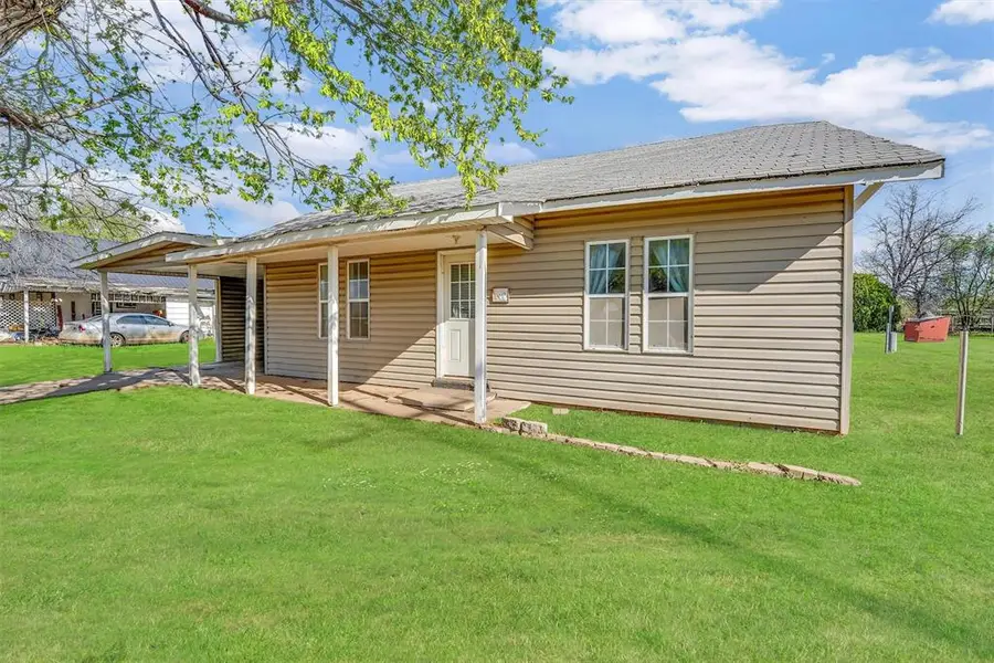 209 E 3rd Street, Erick, OK 73645 - Image #3