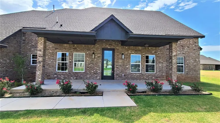 200 Braxton Way, Yukon, OK 73099 - Image #3