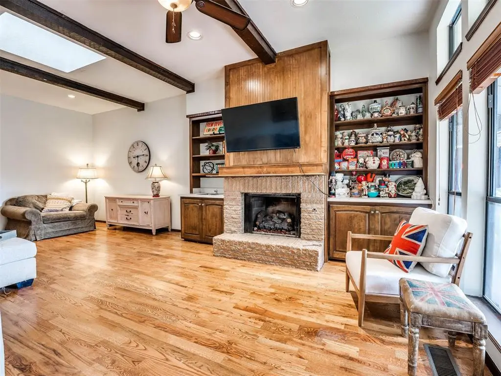 12327 Cedar Springs Lane, Oklahoma City, OK 73120 - Image #1