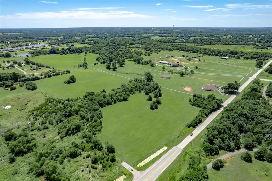 E 36th Street, Norman, OK 73026 - #2