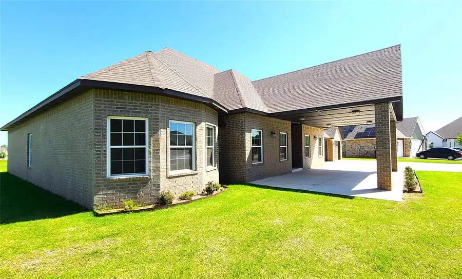 109 Tralee Court, Yukon, OK 73099 - Image #2