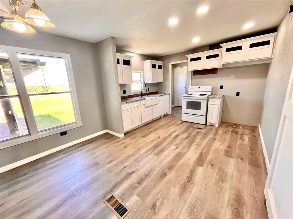 37143 S County 2500 Street, Carnegie, OK 73015 - Image #1