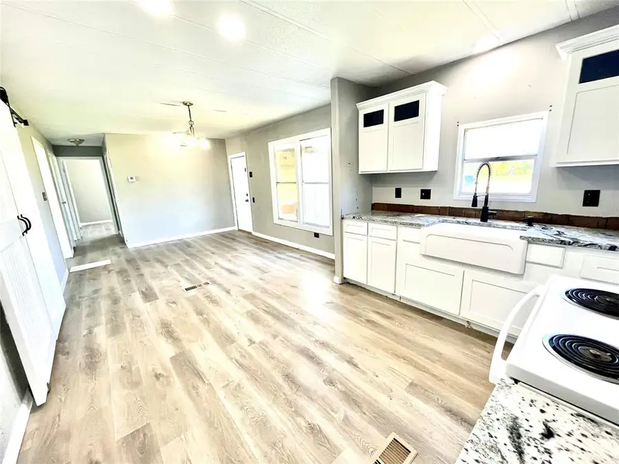 37143 S County 2500 Street, Carnegie, OK 73015 - Image #2